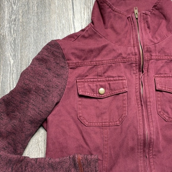 ASHLEY by 26 International Juniors Maroon Wine Hooded Utility Jacket, size small - Picture 2 of 12
